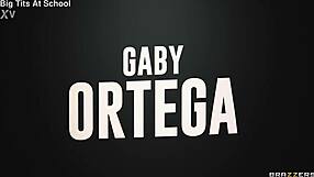 أخو البوديجا يفتح أكشن لاتيني جامد مع جوردين فالز