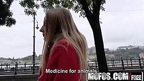 Watch Kiki Cyrus, That Young Wife, Fuck For Charity In Public?