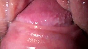 Ho esplorato la mia sorellastra sexy con sesso intenso e cremoso dentro