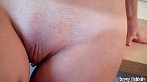 I suck busty ashayia's amateur cock