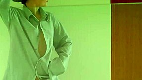 Vivthomas - lesbian fun in an empty house - lola a lorena garcia