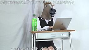 i'm the office worker wearing a mask