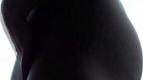 Vivthomas - lesbian fun in an empty house - lola a lorena garcia