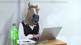 i'm the office worker wearing a mask