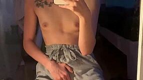 哇，尿裤子竟然这么性感，你敢信？