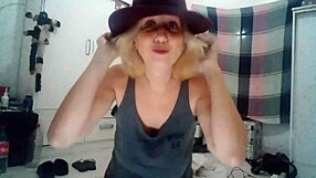 In this hot video we see Stella’s big pussy getting filled with cum