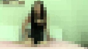 hey, watch me cum on that huge cock