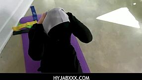 Hyjabxxx! Olimpijska najstnica 18+ v hidžabu močno nabija trenerja