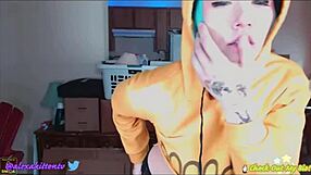 Alexa Kitten's Cam Nights: Dancing Teasingly Before Intense Masturbation Sessions