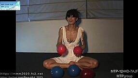 Isn't this muscular anime girl flexing her natural body for you?