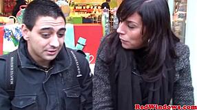 redlight threesome with two real tourists