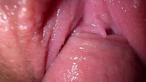 เย็ดใกล้ชิดกับน้องสาวต่างแม่ หีครีมมี่สุดยอด