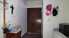 Shemale Ladyboy Anal Dildo Squirting