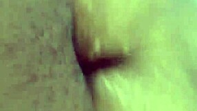 phat ass bouncing in tight jeans