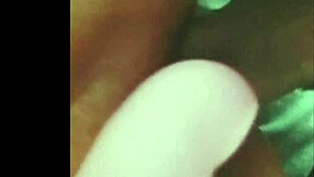 Girl Cums On Cock During Tight Fucking