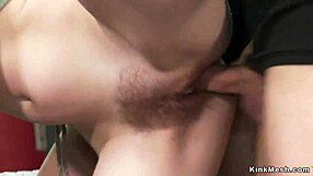 สปินเนอร์โดนแก๊งแบงแรงในยิมมวยสุดเฟิร์น สาธารณะครอบงำด้วยพันธนาการ