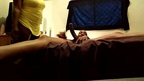 Chatting about a date in the hood