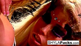 shyla stylez and bridgette b licking pussies passionately 😍