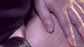 Oye, mira esta sesión intensa de BDSM con esclava adolescente 18+ rubia.