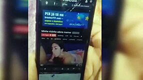 Hijastra flaca adora entregarse y tragar crema antes de dormir