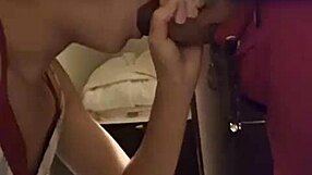 Me Metí a un Spa Para la Experiencia Completa y Terminé Follando a Otra Clienta en el Vestidor, Seguro las Masajistas Escucharon Desde Afuera