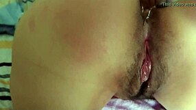 Amateur Nini Trains Anal With Buttplug Insertion