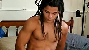 Ivory White Explores Bisexual Twink Feet And Ass