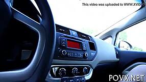 Joven 18+ Jodi Taylor se pone a chupar polla dura en escenas salvajes