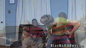 Hé Joe Andrews, készen állsz az első fekete faszra?