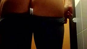 Is Minxycee Fucking Her Big Ass With A Brush In The Public Toilet?