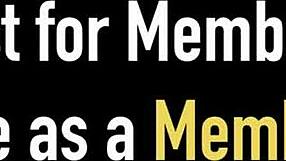 Angelina Castro Geme Tare în timp ce Sara Jay Îi Lucrează Pizda Păroasă cu Dildo