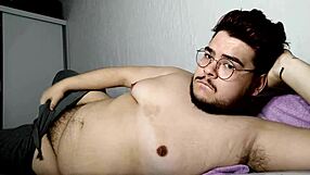 gay gordo safado enjoys a solo session