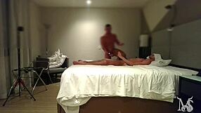 Relaxing massage with bisexual amateurs