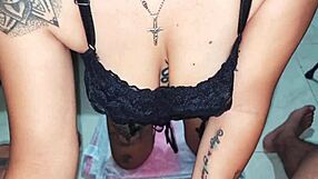 He Feeds Me His Cum In My Mouth, I Love Sucking Cock