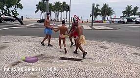 Carnaval: Johnsonnoviin17 y Juninho Oficial en una mamada interracial