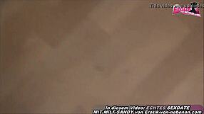 Is this German MILF's piss party too wild for natursekt?