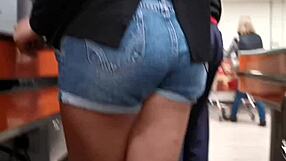 spying on that amazing culo at the super