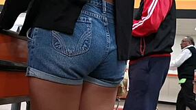 spying on that amazing culo at the super