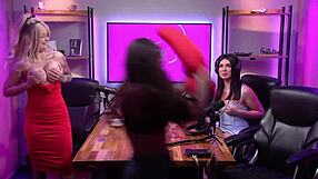 i saw the hot blonde strip in the california studio