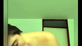 hermosa colombiana teen webcam chat