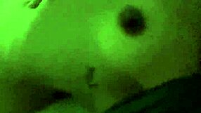 Bobbi Jo88，你咋对自己的身材这么着迷呢？