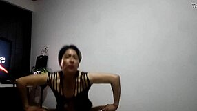 Milf Practices Intense Erotic Dance for Amateur Fun