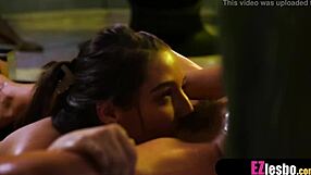 Milf Brunette Licks Pussy in Bath with Roommate