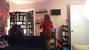 Hey Steffi, show us that Velma cosplay dance! Your hotwife moves are killing it sans pussy reveal.