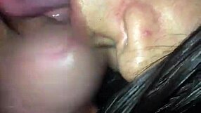 i see a sexy mature woman