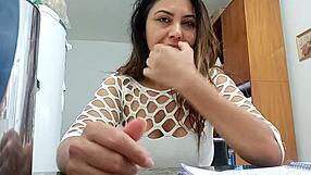 Vlog Sarah Rosa Atriz in Lingerie Shows Off Boobs in a Horny Amateur Scene