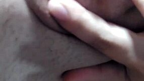 I'm so horny kiss my mouth and pussy!