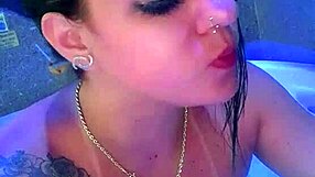 thiara fox ends her show in caldas novas goiás with a stunning performance