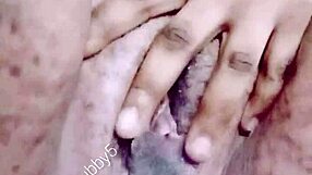 johannesburg queen masturbates and squirts