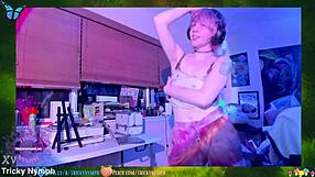 chill dancey stream with sensual teasing